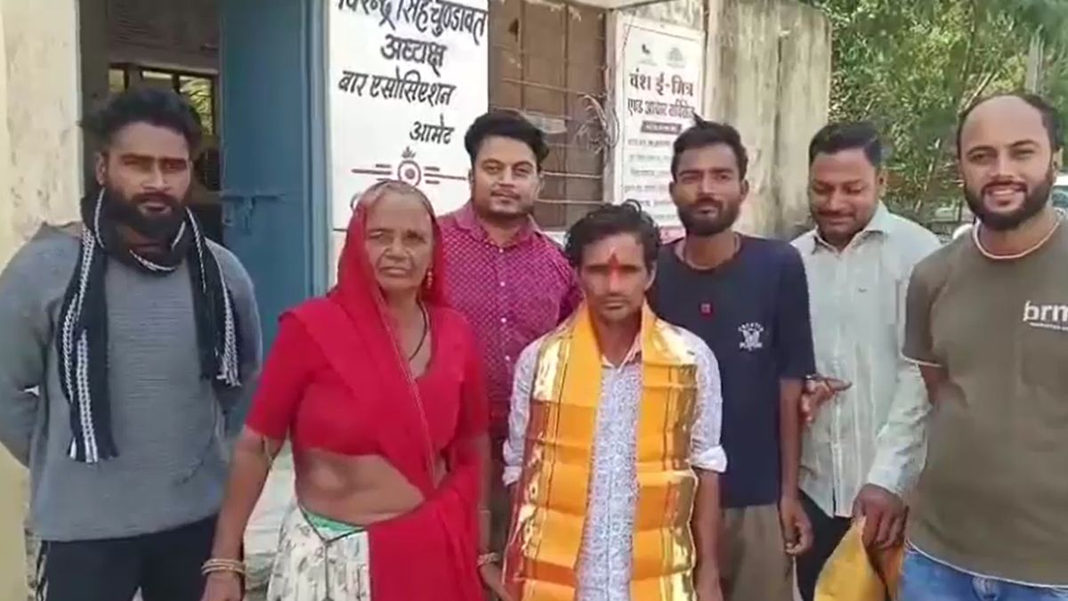 mother saw her son after 24 years Rajsamand family imotional story
