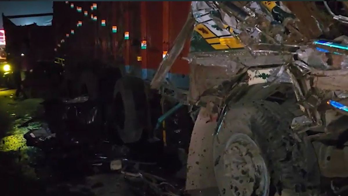 motihari nh28 truck collision one dead five injured