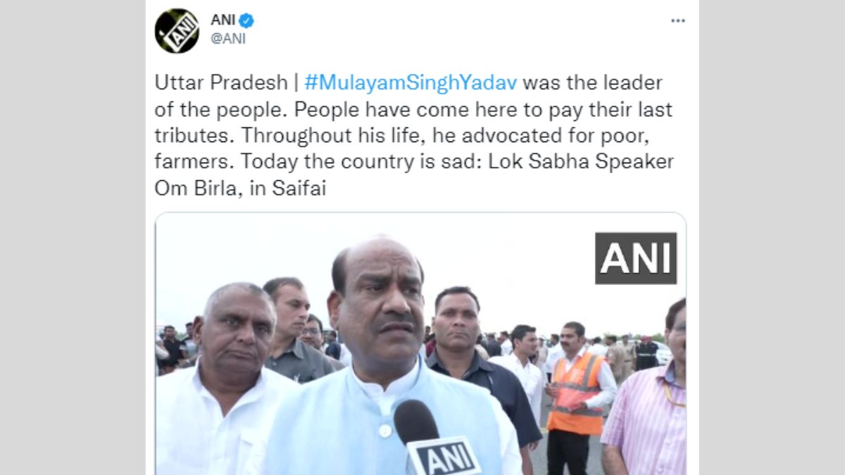 मुलायम सिंह की अंतिम यात्रा में शामिल हुए ओम बिरला