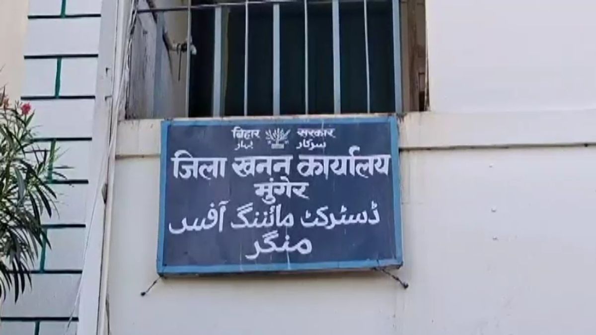 Munger 18 Wheeler Truck Missing From Police Station After Rs 11 Lakh Fine