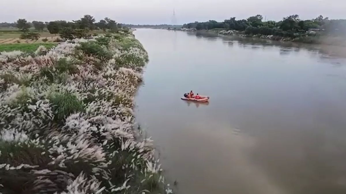 muzaffarpur woman jumps river with childrens land dispute lcla