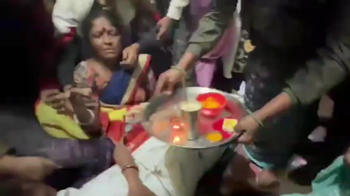 nanded girlfriend applies sindoor dead lover shocking love story