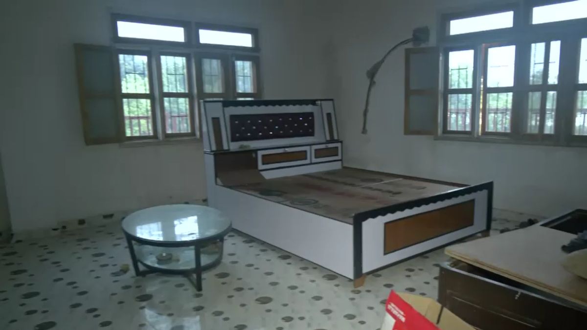 कभी साइकिल से अंगूठी बेचता था छांगुर बाबा... फिर अचानक कैसे खड़ा कर दिया करोड़ों का साम्राज्य?