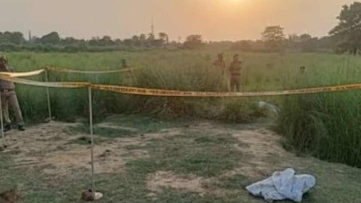 'उम्र 45 साल हो गई है महाराज...' जबलपुर के इंद्र को खुशी तिवारी बनकर मिली थी साहिबा बानो, चौंका देगी कत्ल की ये कहानी! 'उम्र 45 साल हो गई है महाराज...' जबलपुर के इंद्र को खुशी तिवारी बनकर मिली थी साहिबा बानो, चौंका देगी कत्ल की ये कहानी!