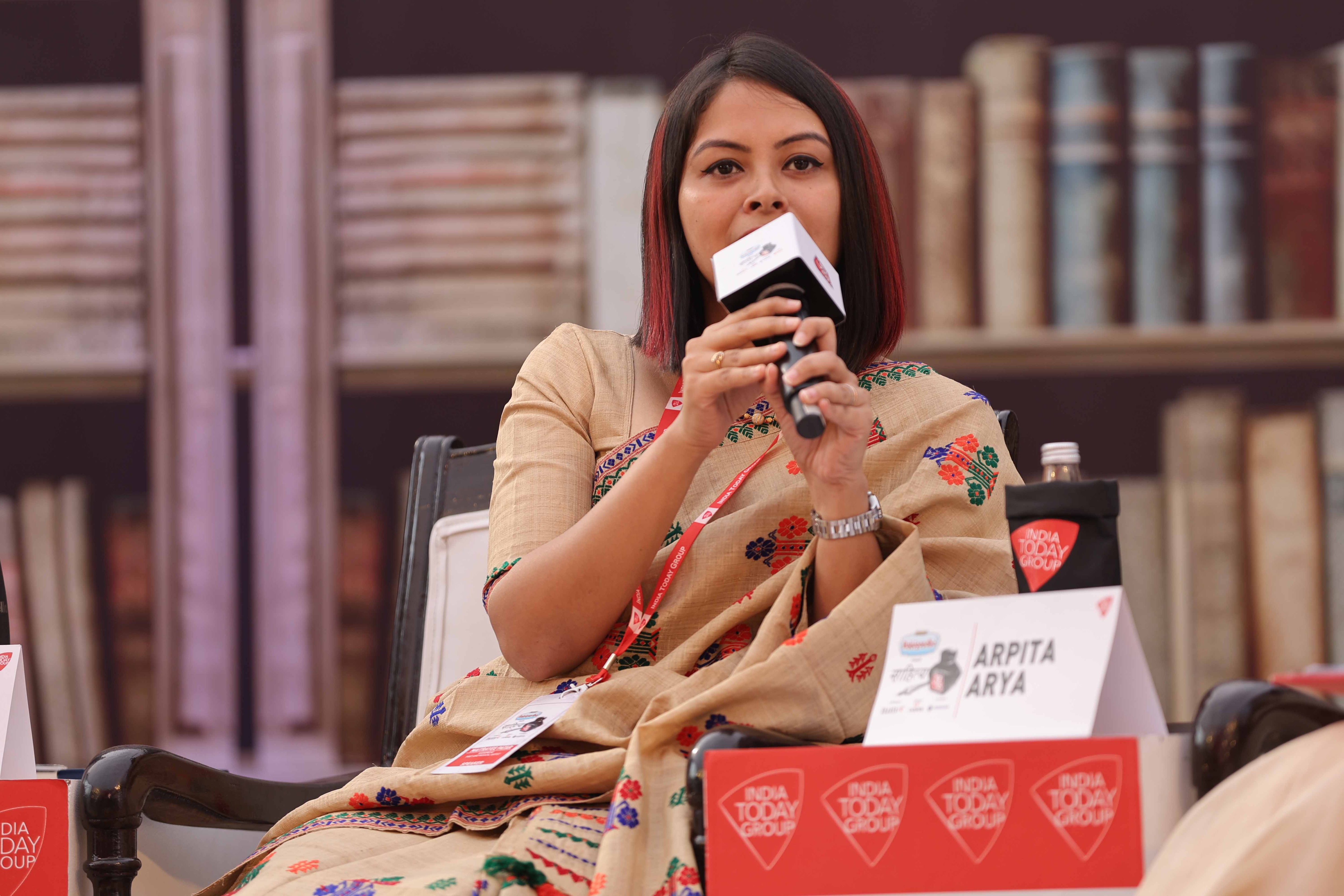  मैयत्री पातर