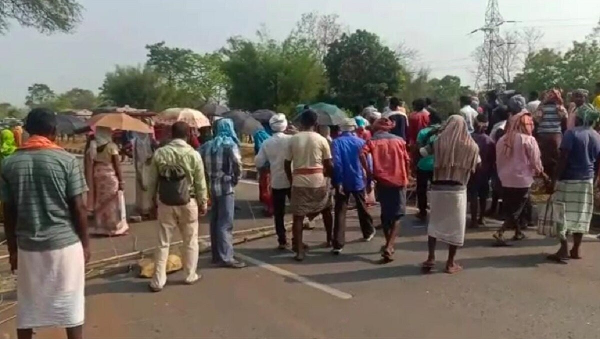 ओडिशा में कलेक्टर की कार पर हमला.