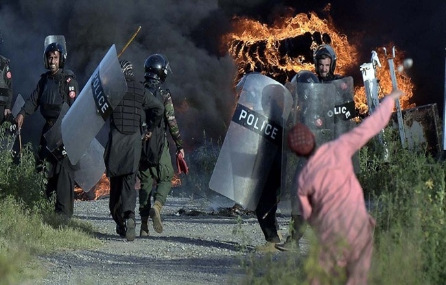 protests outside jail over imran khan health (Photo- AP)