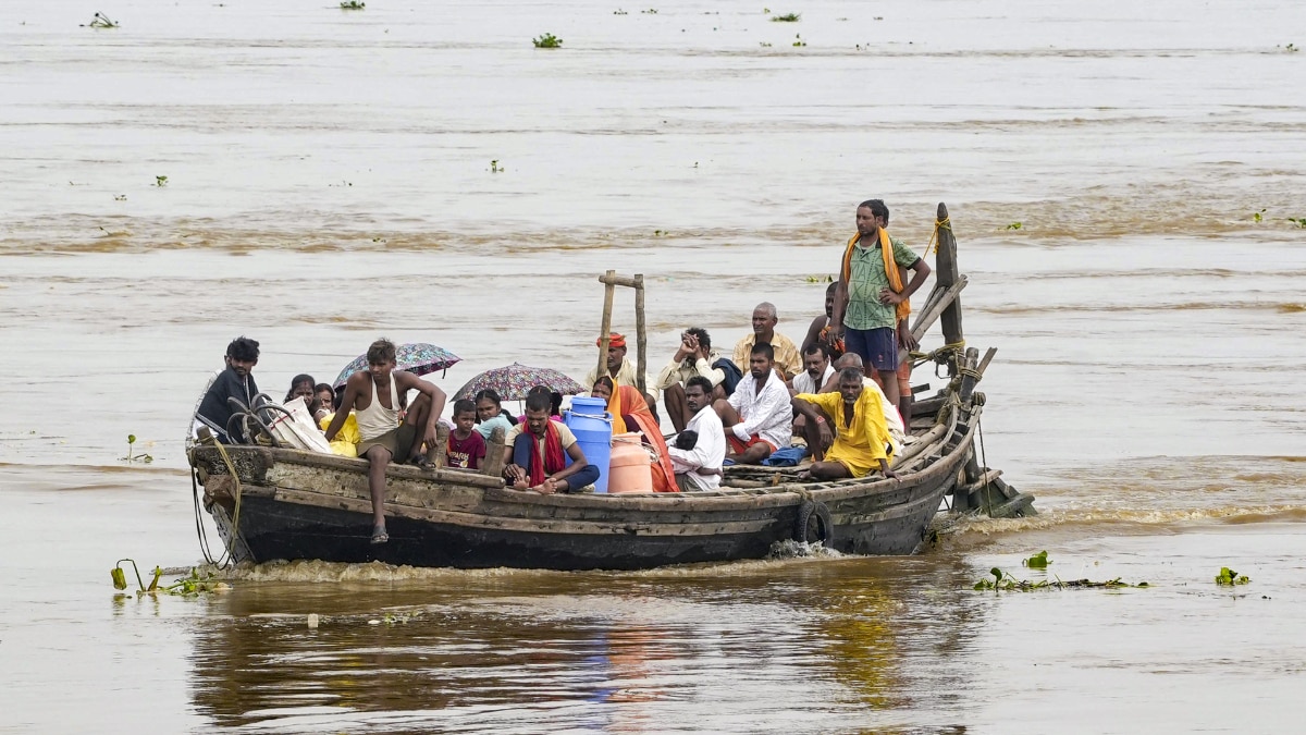 water level of the Ganga river,in Patna