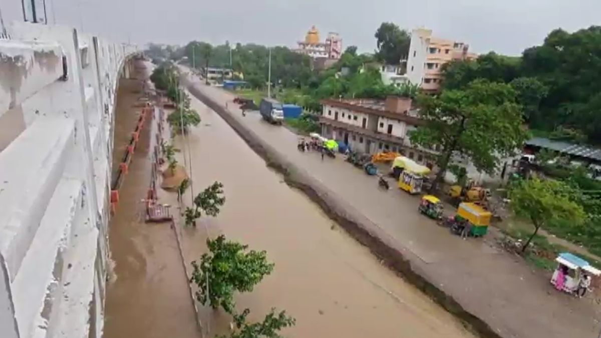 patna ganga flood threat sdo kashish bakshi planing sdrf boats divers