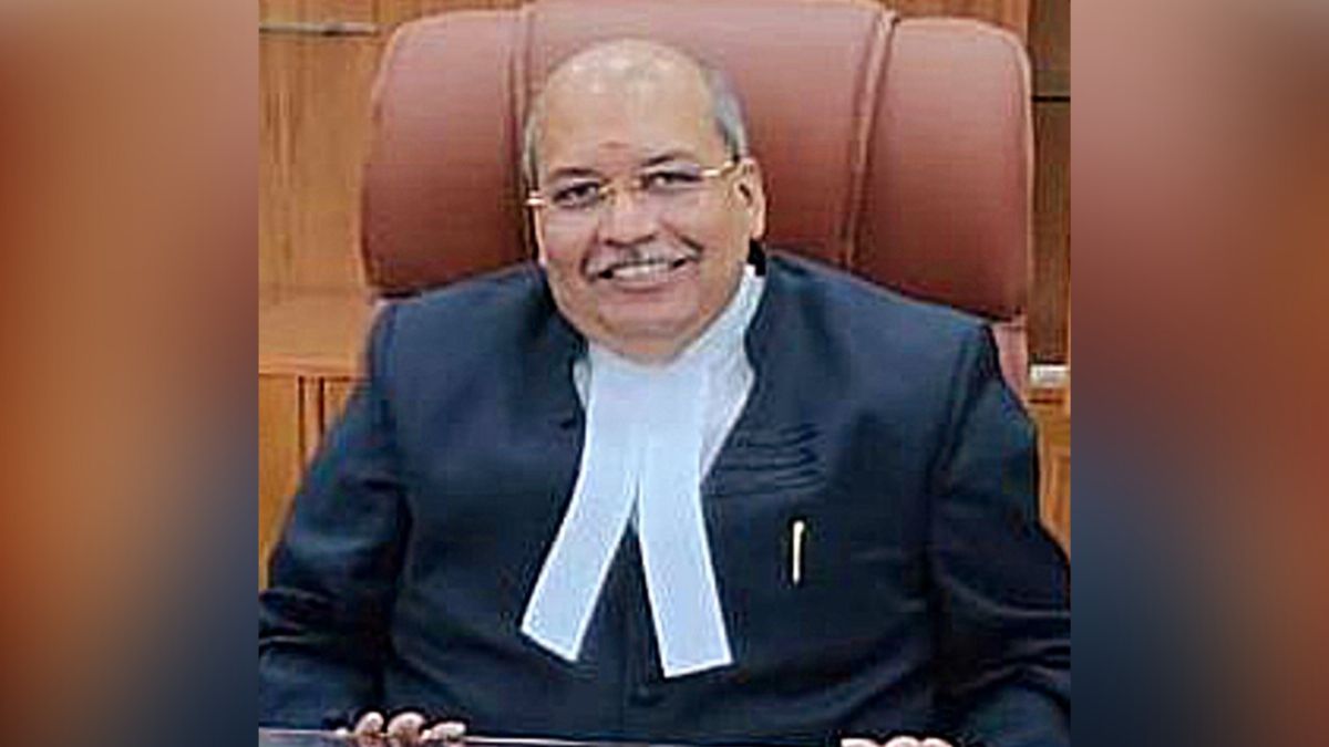 जस्टिस संदीप कुमार.