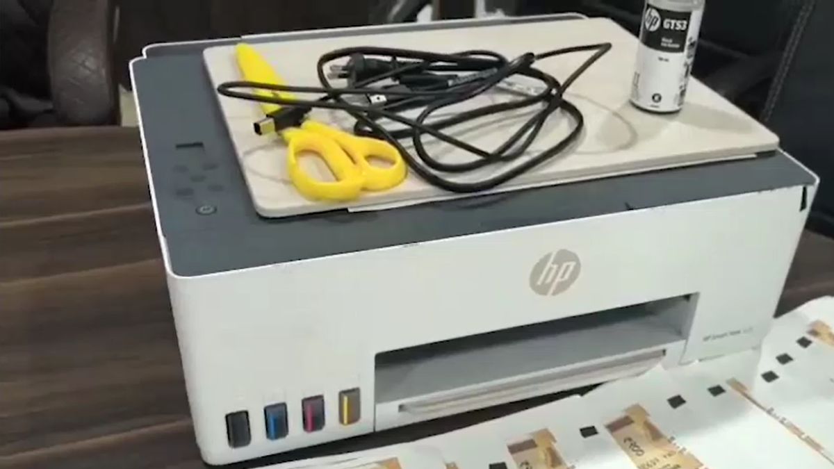 'फोटो कॉपी की, पेपर पर छापा और कटिंग कर बाजार में चला दिया…' नकली नोट छापने वाले ने बताई पूरी कहानी