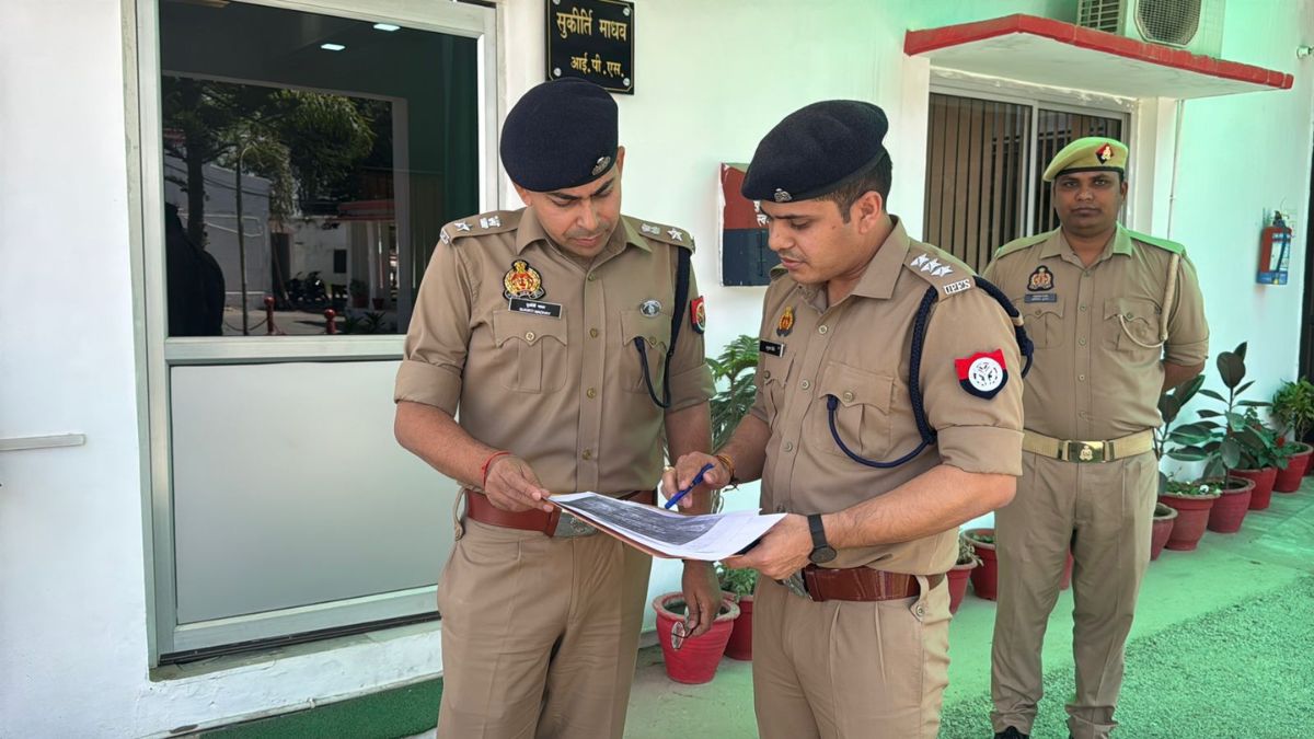 पीलीभीत में करोड़ों का घोटाला, चपरासी की तीन पत्नियां, फर्जी शिक्षक धोखाधड़ी पीलीभीत में करोड़ों का घोटाला, चपरासी की तीन पत्नियां, फर्जी शिक्षक धोखाधड़ी