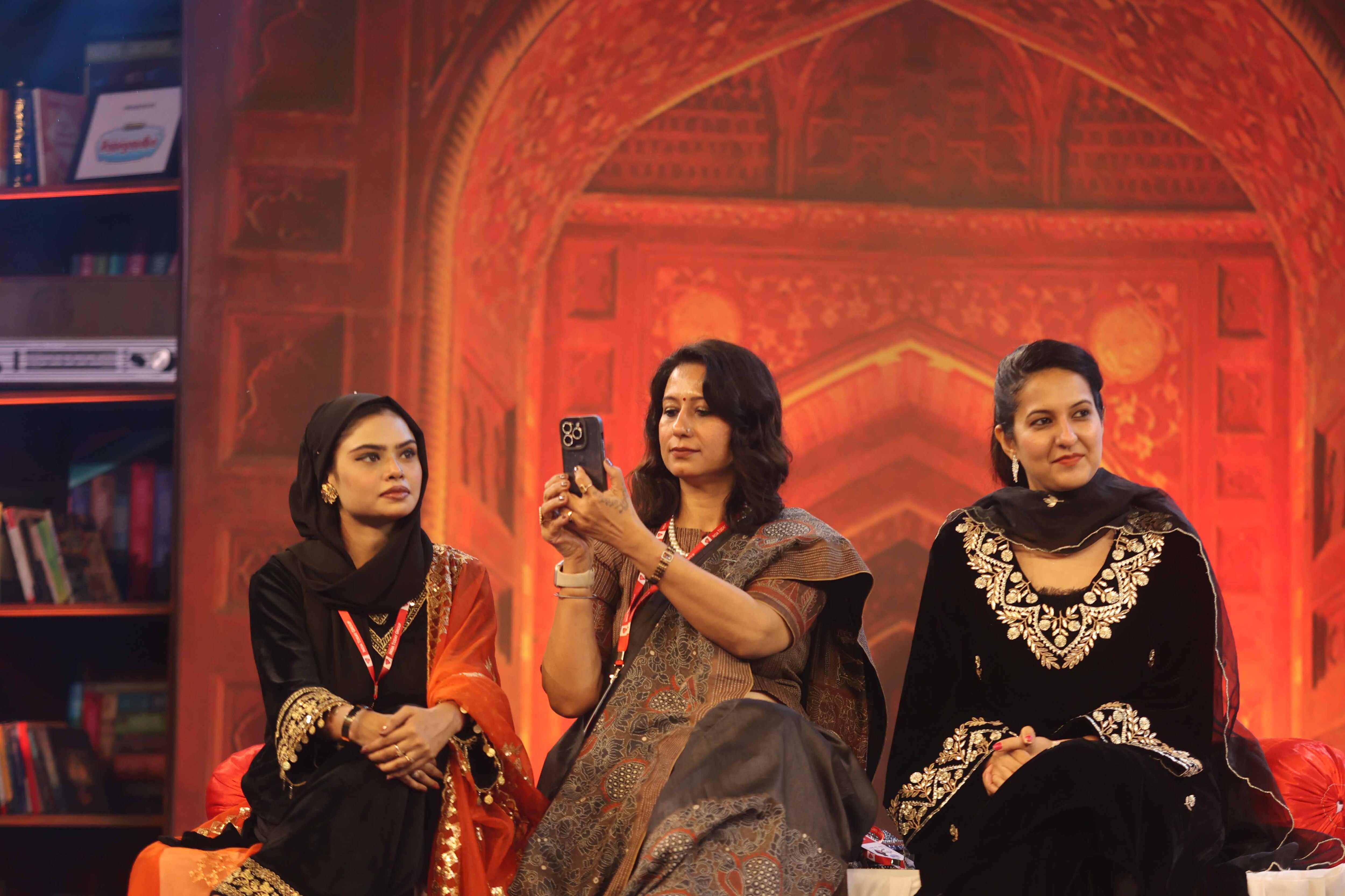 यंग पोएट मुशायरा