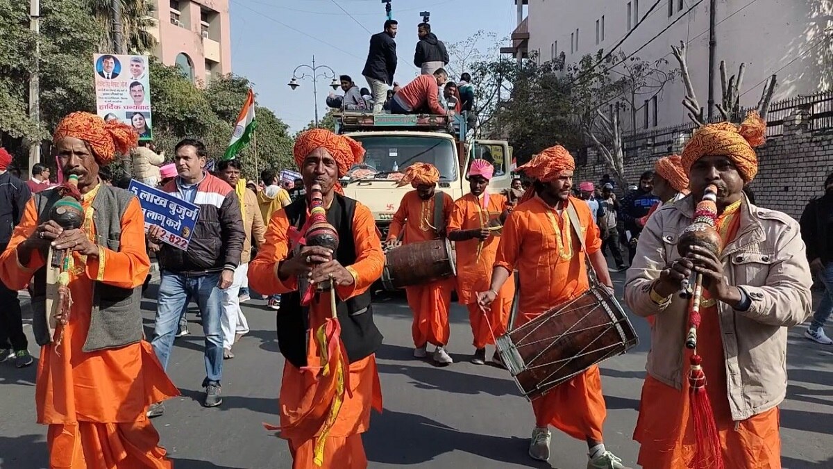Procession of unemployed in Rohtak
