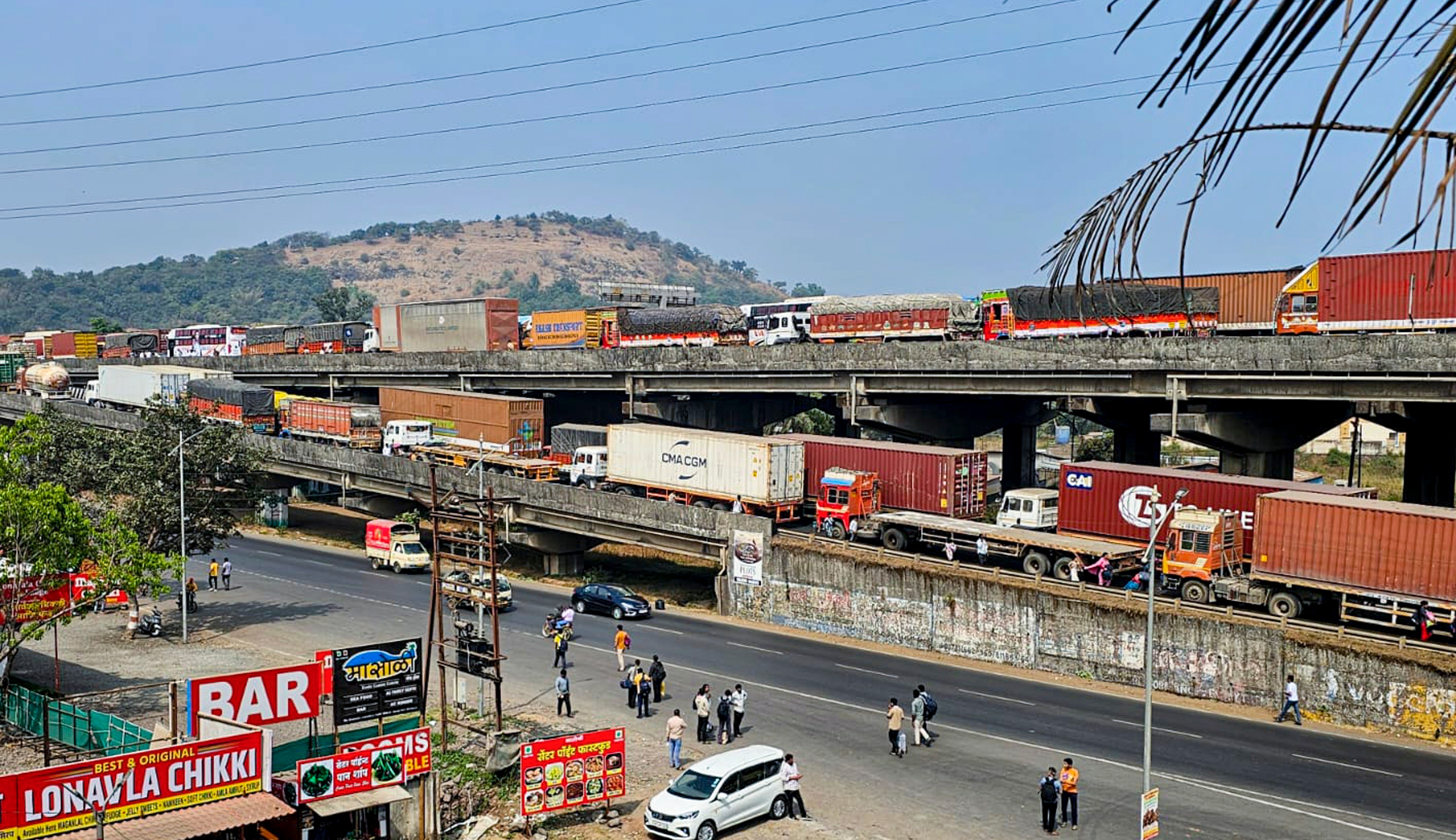 mumbai pune expressway jam