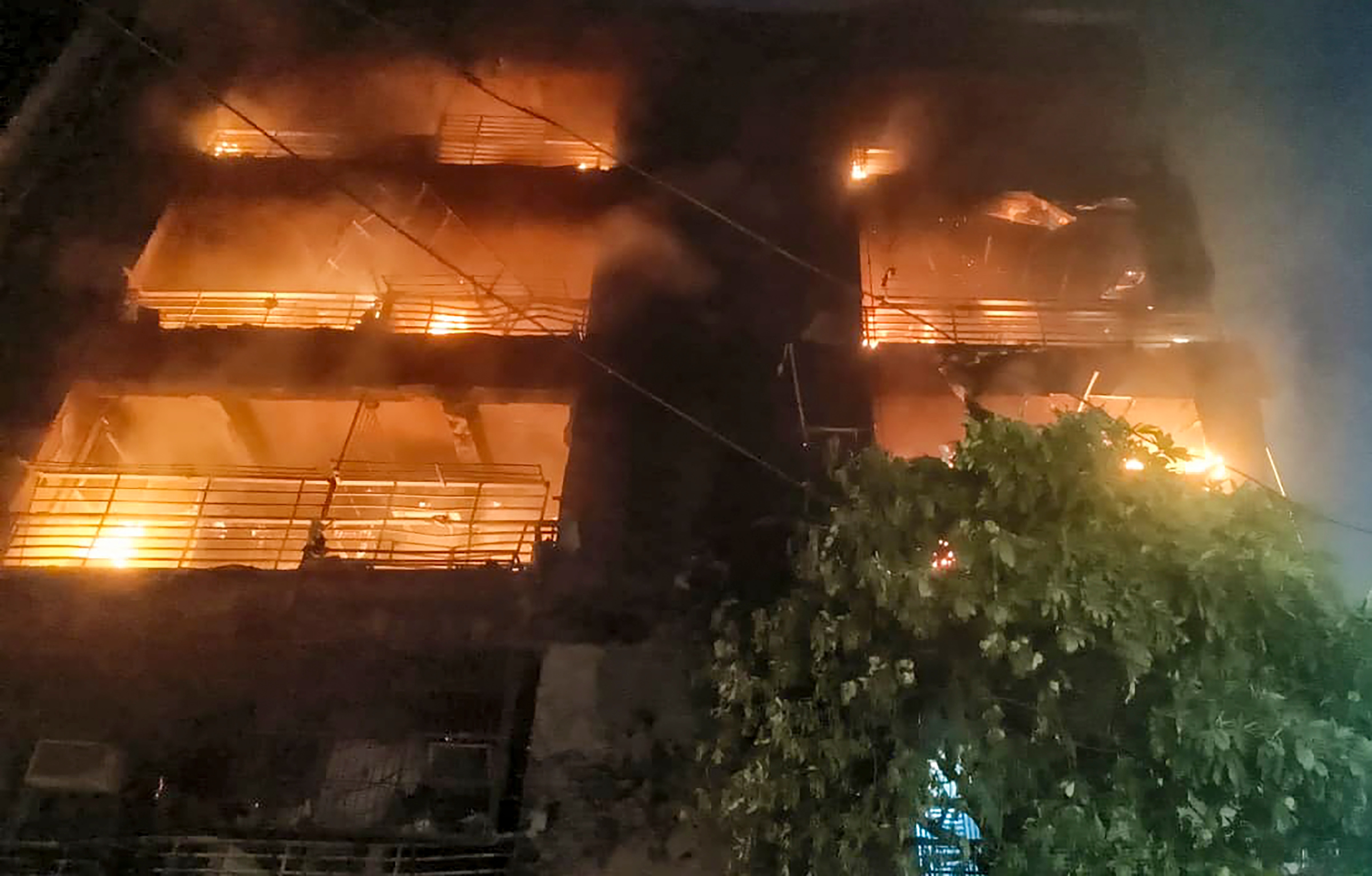 indirapuram fire