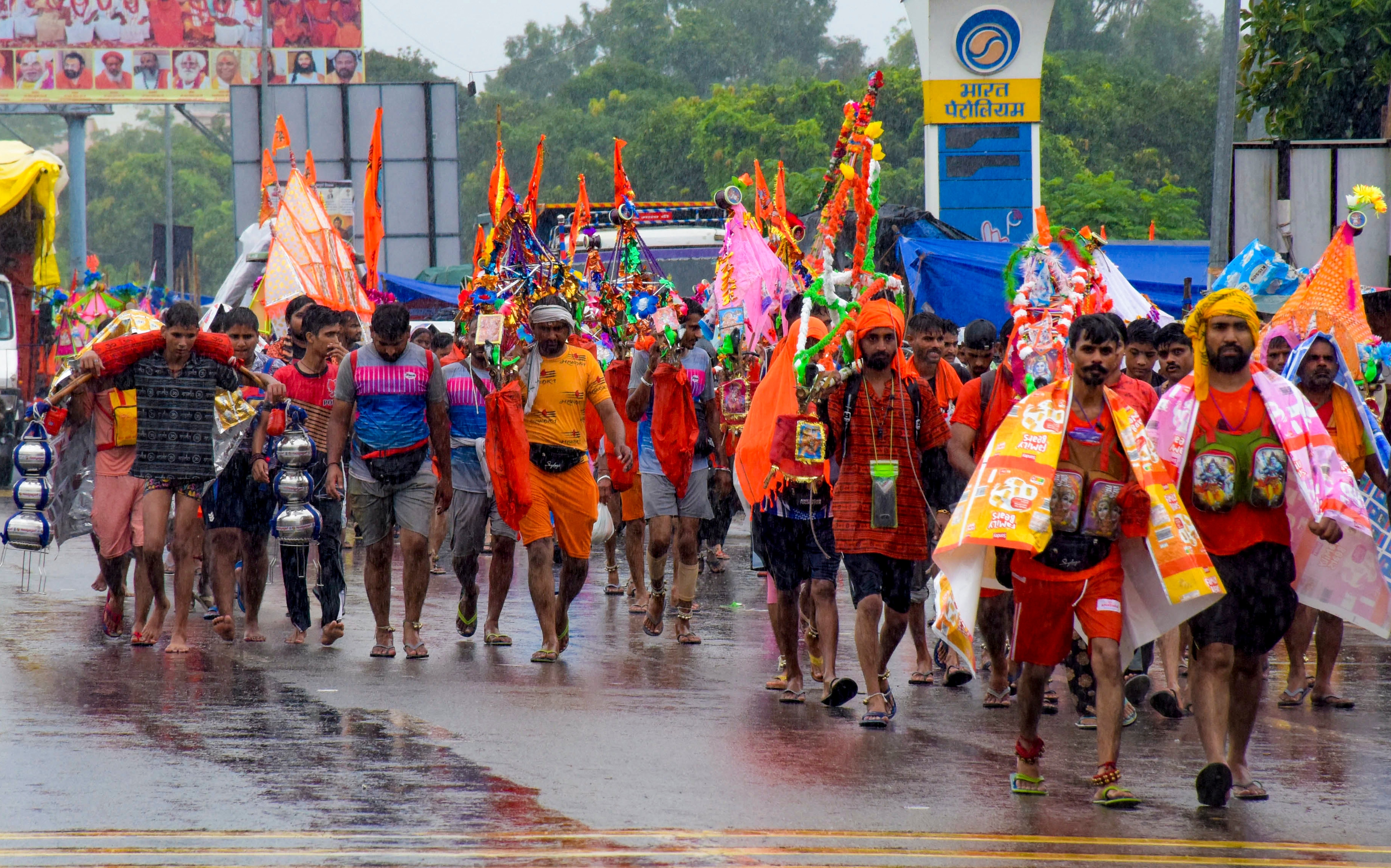 सावन में कांवड़ यात्रा