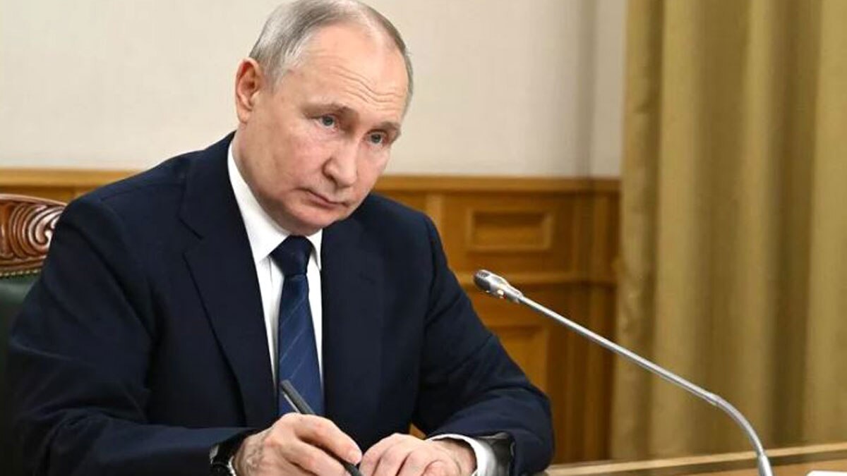 रूस ने अपने सैनिकों को जो मैसेज भेजे हैं वो सीधे सीधे मानवता को चुनौती दे रहे हैं रूस ने अपने सैनिकों को जो मैसेज भेजे हैं वो सीधे सीधे मानवता को चुनौती दे रहे हैं