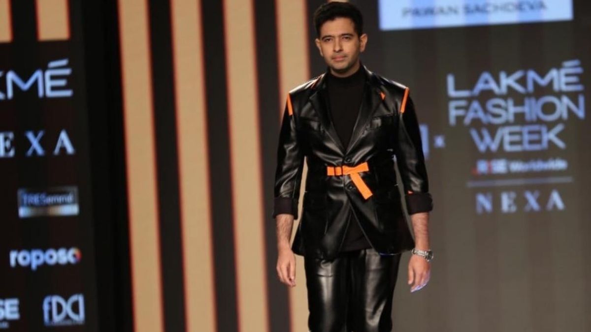 लैक्मे फैशन वीक में AAP नेता राघव चड्ढा ने किया रैंप वॉक लैक्मे फैशन वीक में AAP नेता राघव चड्ढा ने किया रैंप वॉक