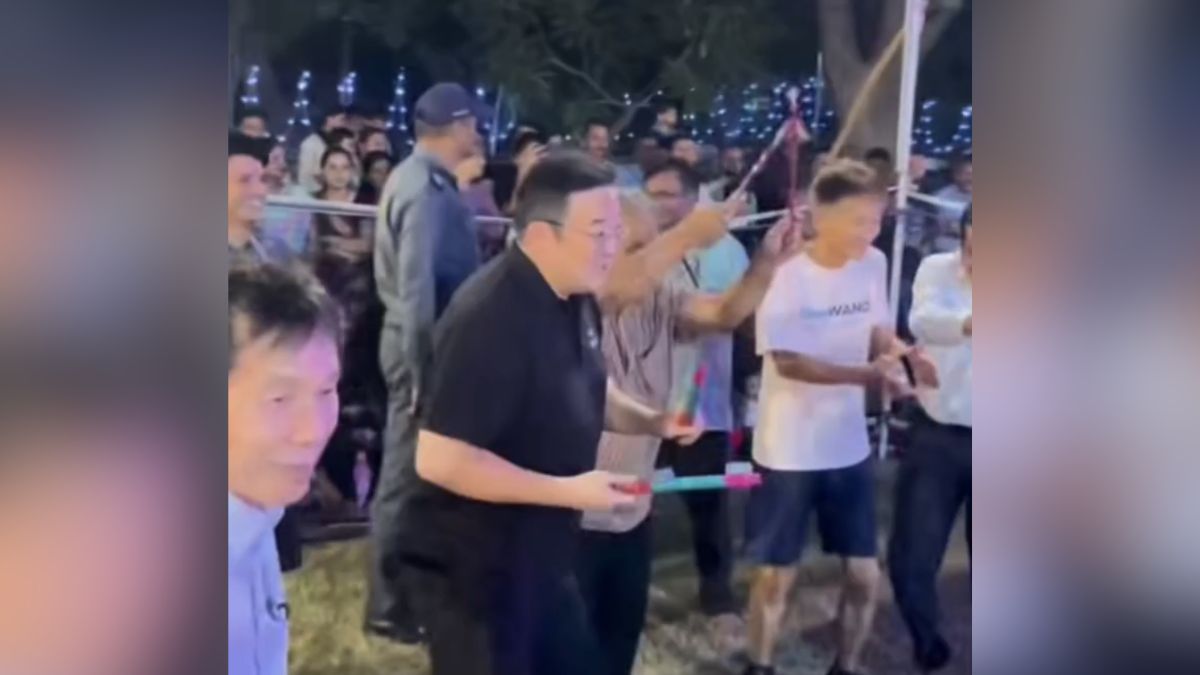 Rajasthan 24 Japanese Nuclear Experts Join Navratri Garba Dandiya Celebrations