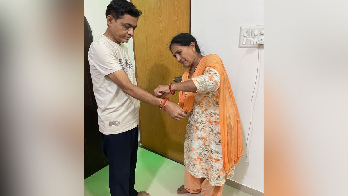 Rakshabandhan special Elder sister gave new life to younger brother by donating kidney Rakshabandhan special Elder sister gave new life to younger brother by donating kidney
