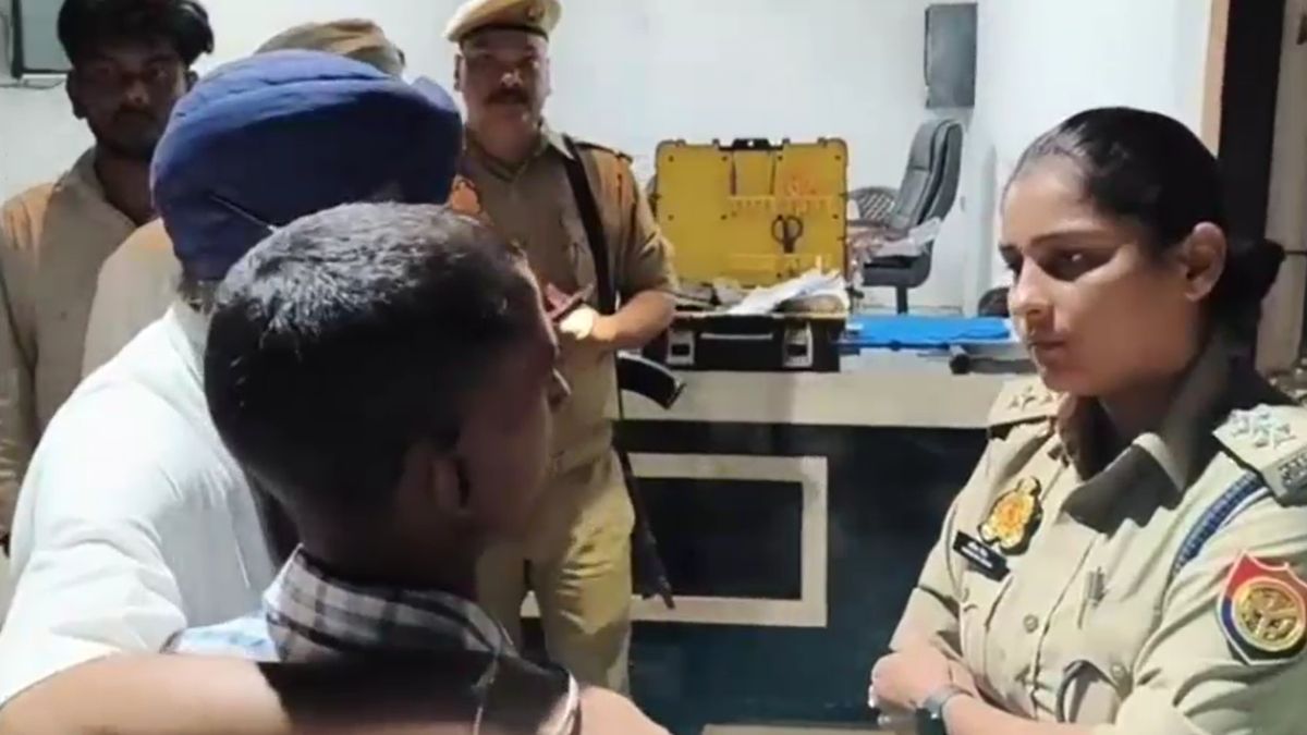 Rampur Murder Young Man Shot Dead Car Washing Center CCTV Footage Surfaces Rampur Murder Young Man Shot Dead Car Washing Center CCTV Footage Surfaces