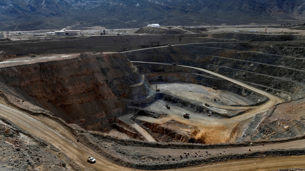Rare Earths (Photo: Reuters)