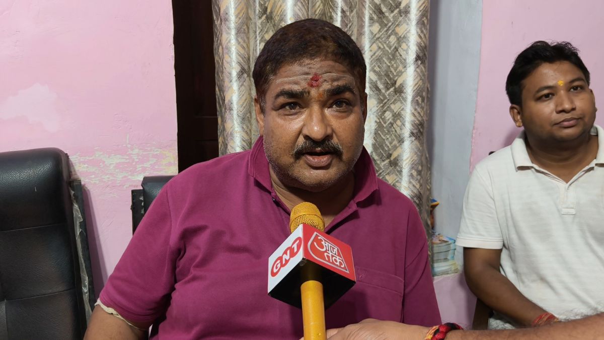 ravan leaves stage spotted on scooty buy paan ramleela video lcla ravan leaves stage spotted on scooty buy paan ramleela video lcla