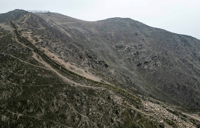 peru tears down the wall of shame in lima how many walls in world- photo Reuters peru tears down the wall of shame in lima how many walls in world- photo Reuters