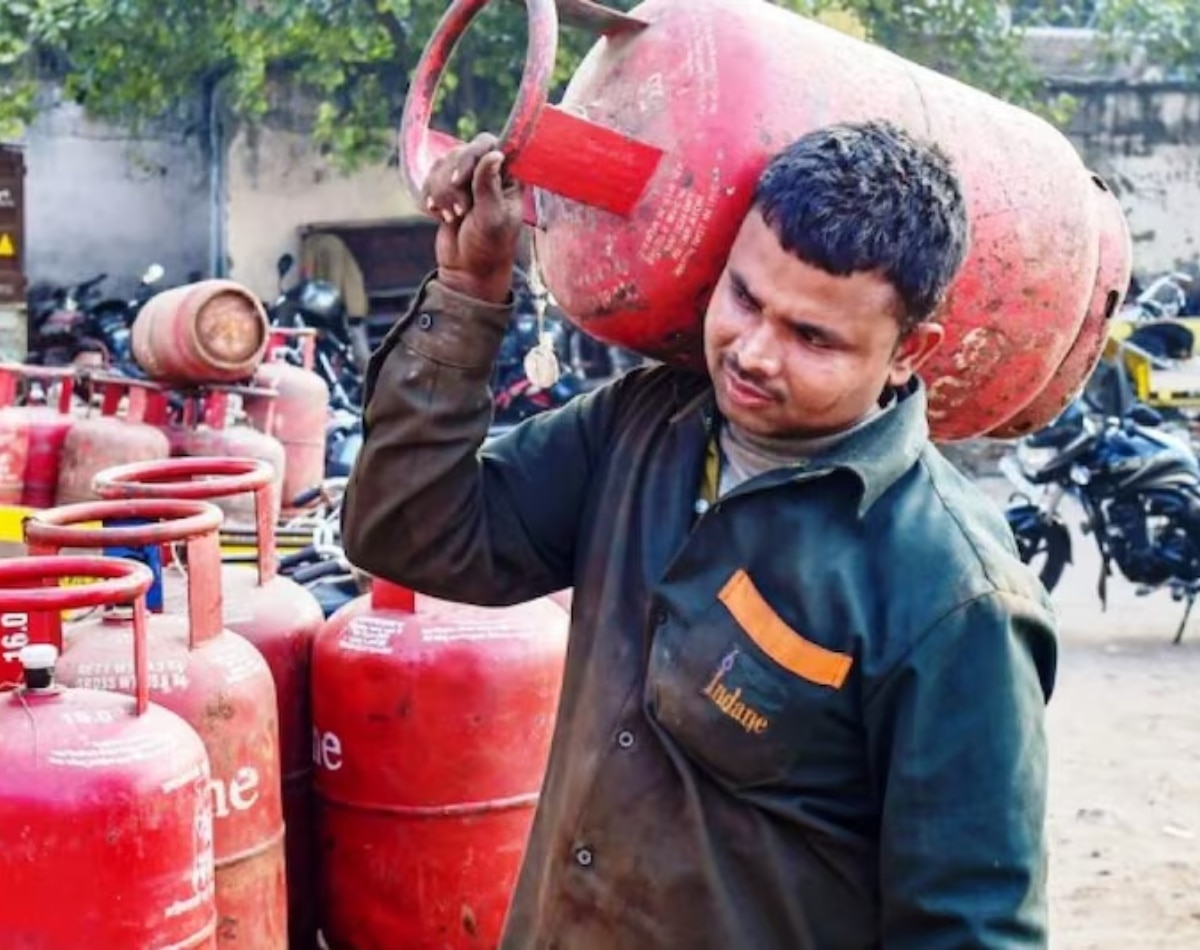 एलपीजी की नई कीमतें होंगी जारी LPG Price Change