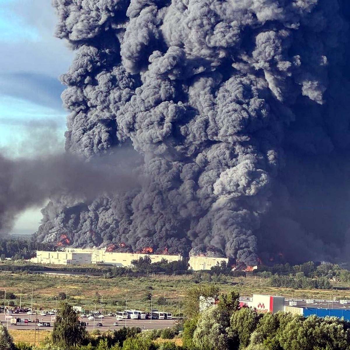 Ukrainian drone strikes Moscow black smoke sky Ukrainian drone strikes Moscow black smoke sky