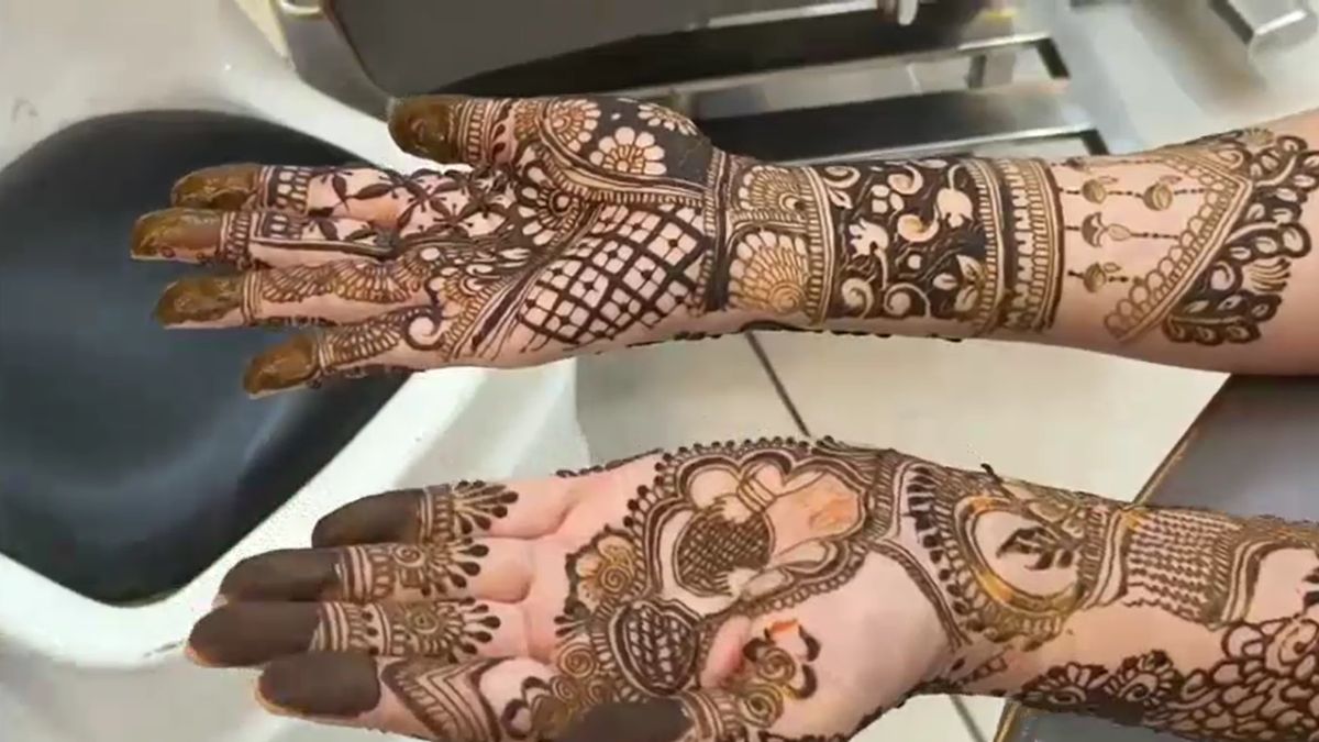 saharanpur karwachauth craze beauty parlours crowd korean facial trend mehndi makeup preparations