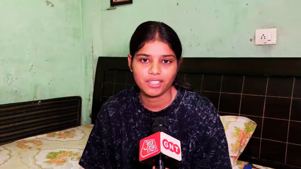 saharanpur sisters started with 250 rupees earn from home support mother self dependent story