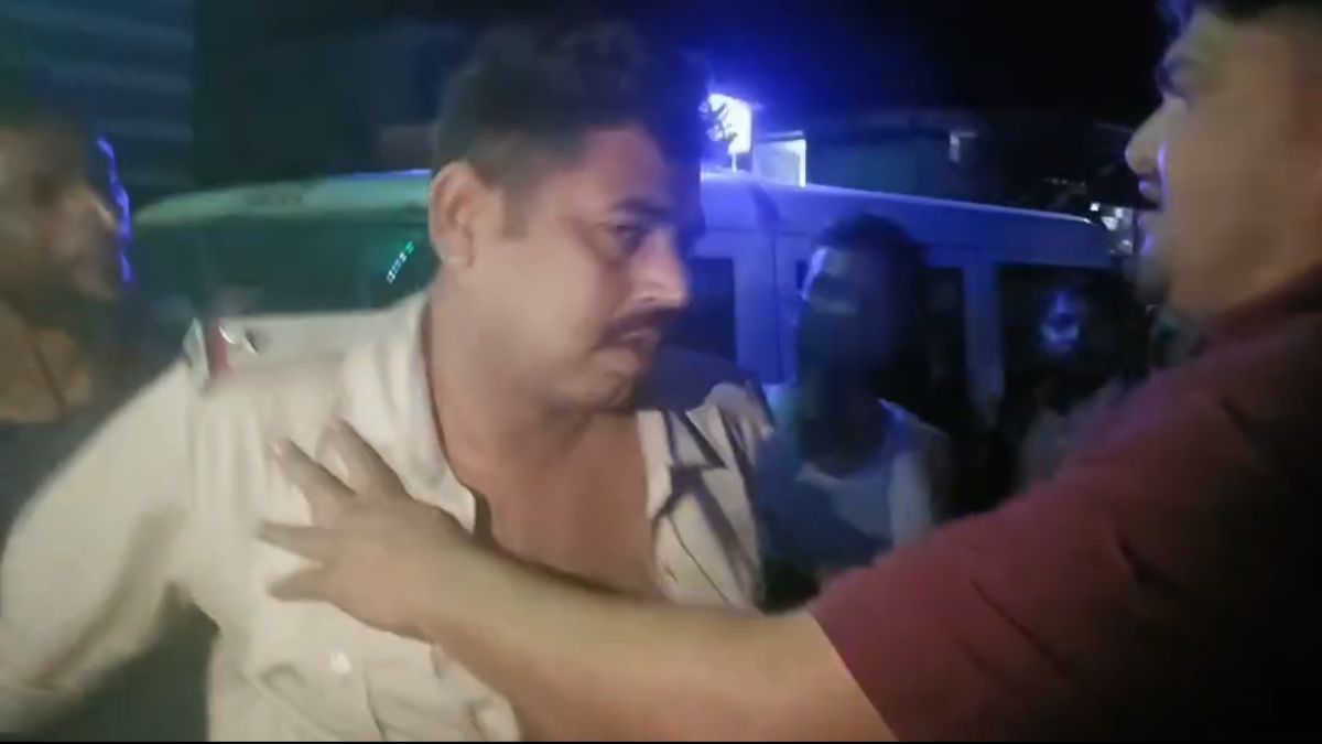 Sahibganj ASI suspended alleged drunken ruckus villagers tie him pole thrash him Sahibganj ASI suspended alleged drunken ruckus villagers tie him pole thrash him