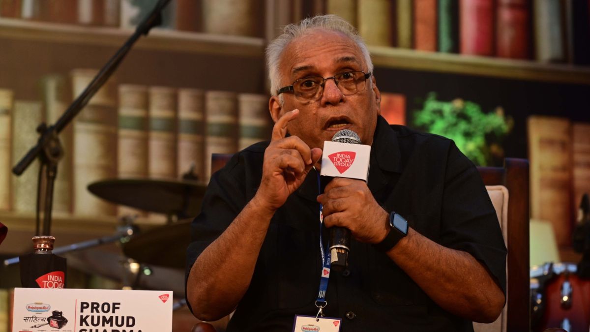 Sahitya Aajtak 2025 Kumud Sharma Bilingual Poet Manu Dash Journalist Anant Vijay Sahitya Aajtak 2025 Kumud Sharma Bilingual Poet Manu Dash Journalist Anant Vijay