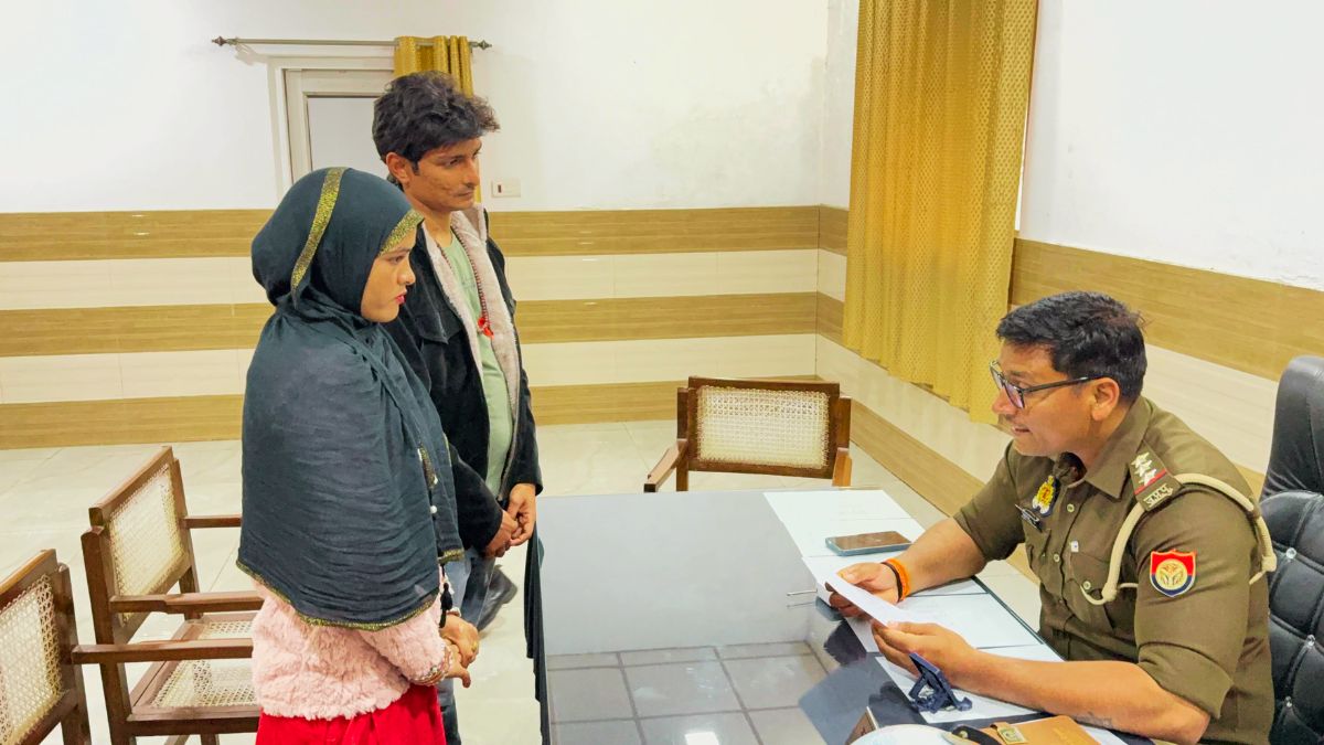 sambhal tamanna malik brought kanwar in burqa receives death threats fir