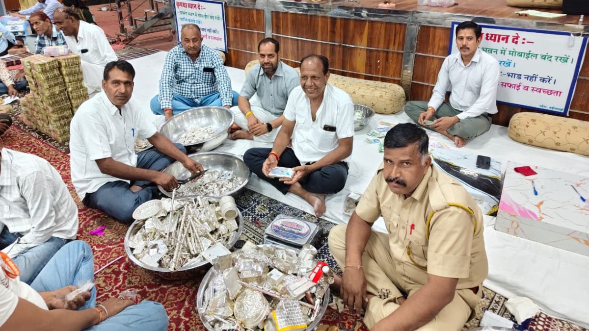 Sanwaliya Seth Temple Receives Over Rs 31 Crore in Donations Gold Silver