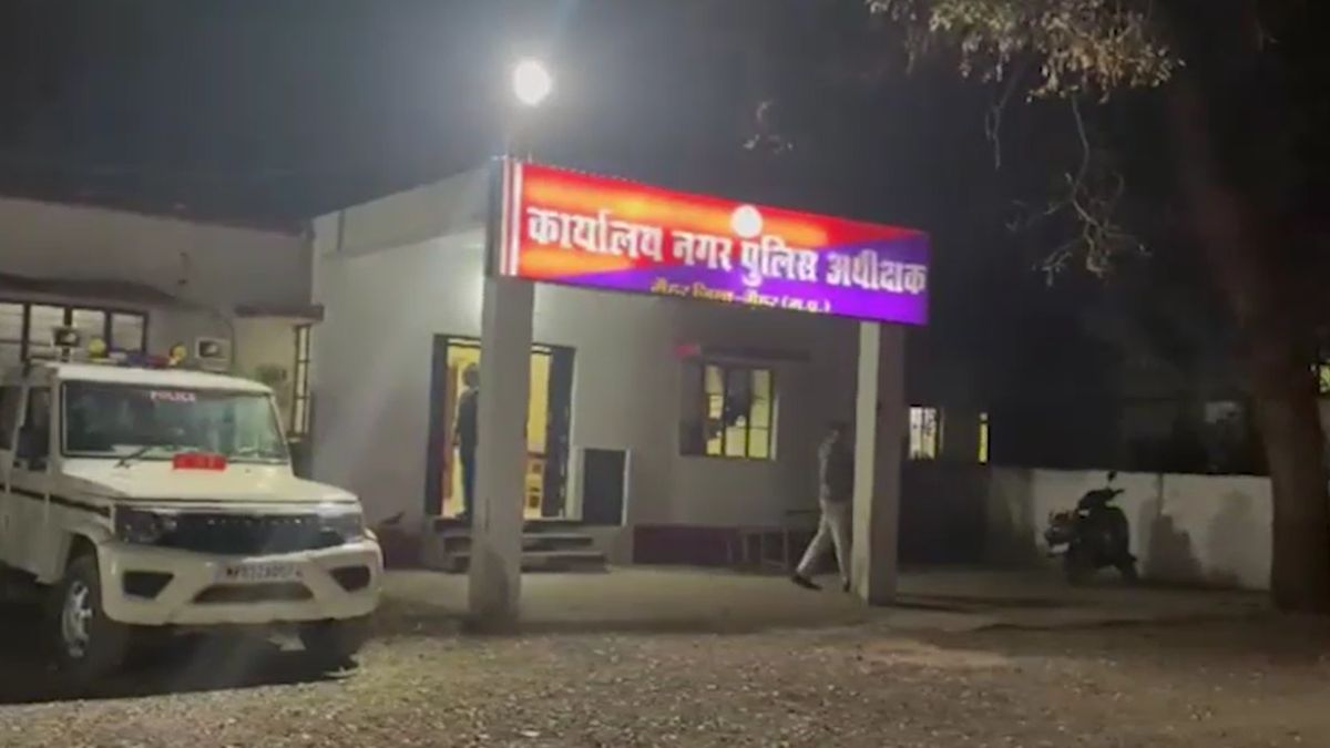 Satna instagram girl lured boy 15 hours hostage honeytrap victim