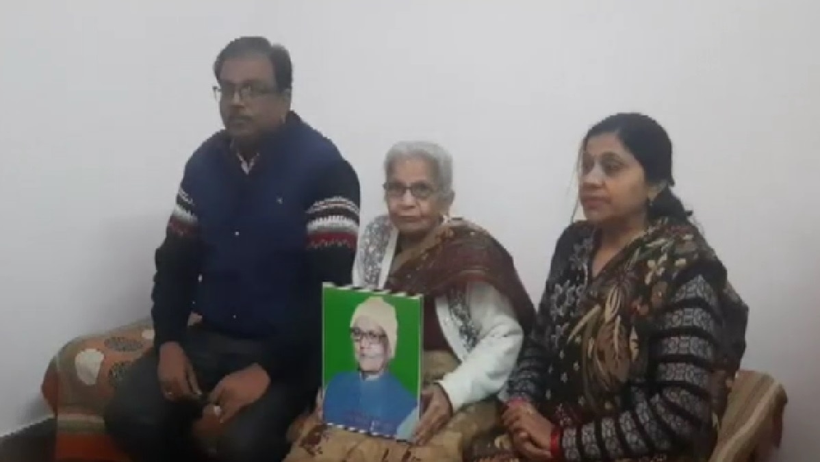 saugandh ram ki khate hain