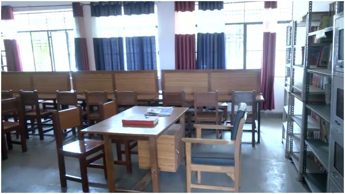 मिर्जापुर स्कूल