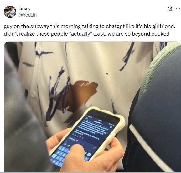 सोशल मीडिया ग्रैब