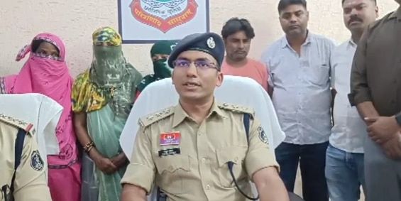 पुलिस की गिरफ्त में आरोपी. पुलिस की गिरफ्त में आरोपी.