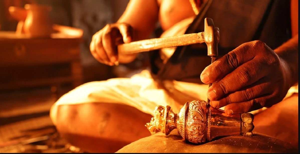 सेंगोल को संसद भवन में स्थापित किया जाएगा