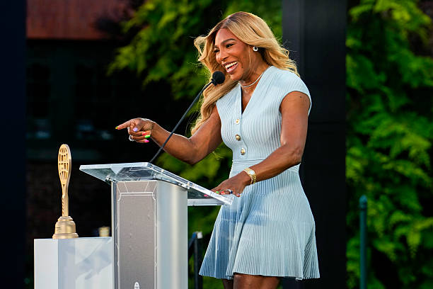 Serena Williams introduces Maria Sharapova during the 2025 Induction Celebration.jpg