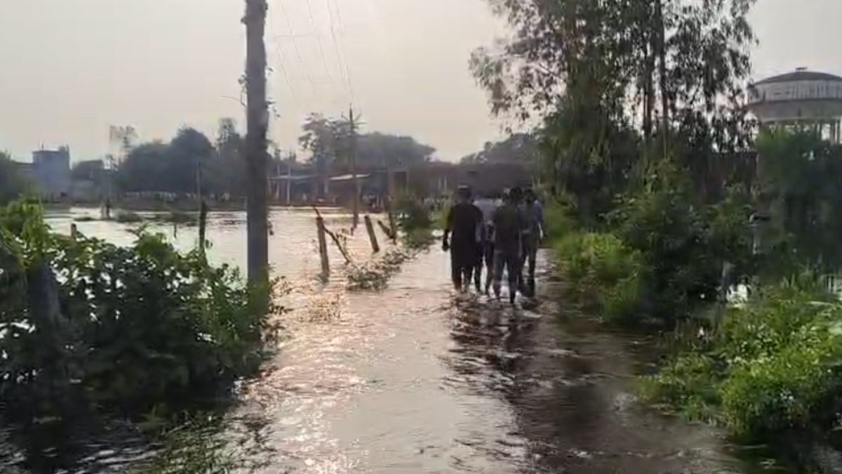 shahjahanpur-child-dies-after-drowning-in-drain