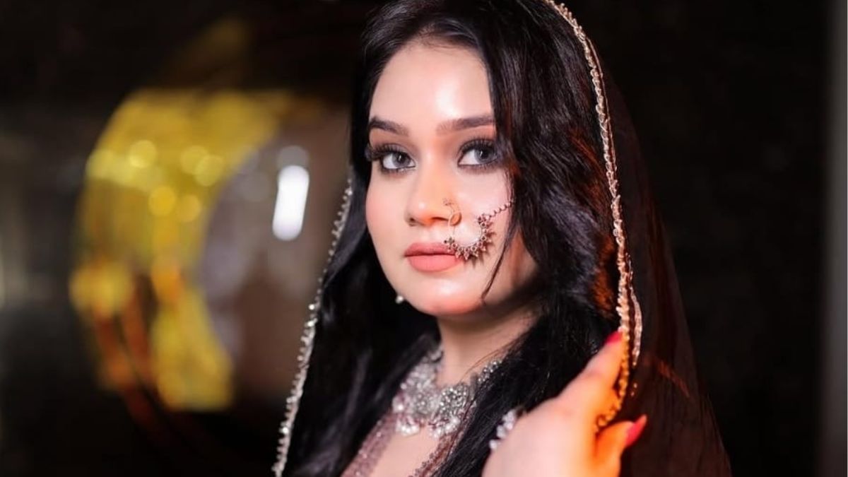 Shiva death case Model Shraddha Dubey spotted in an e rickshaw in Nepal CCTV footage emerged