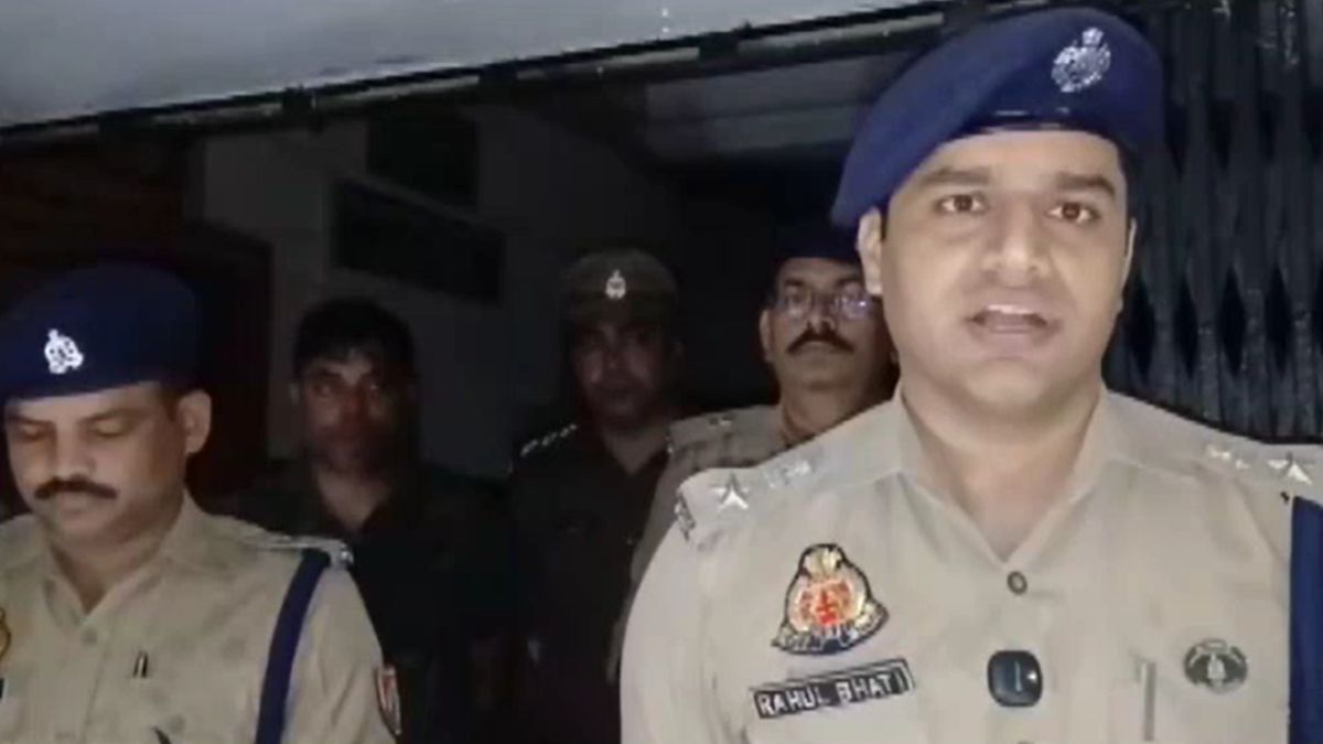 shravasti rape accused injured police encounter firing police team shravasti rape accused injured police encounter firing police team