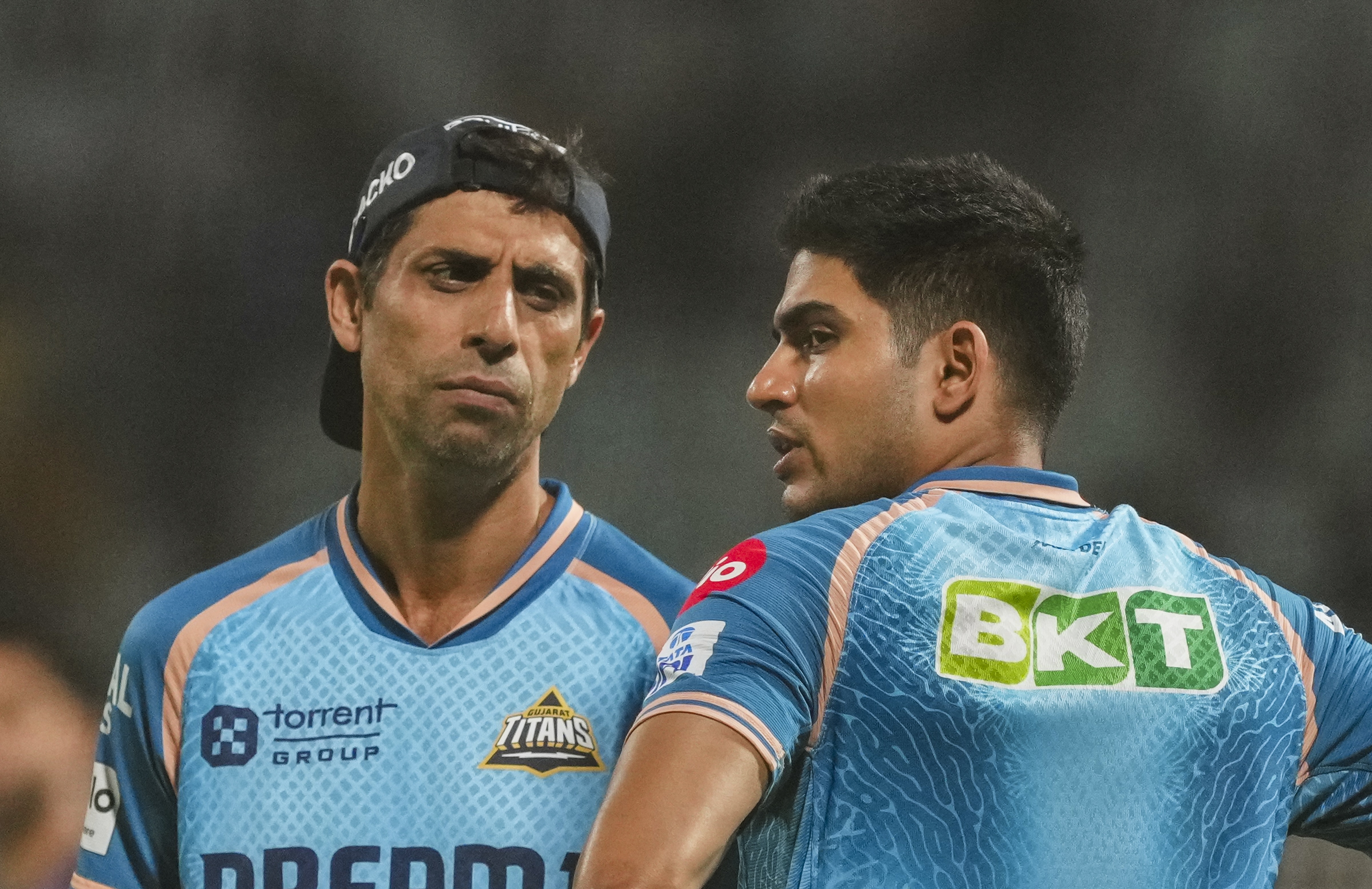 shubman and ashish nehra