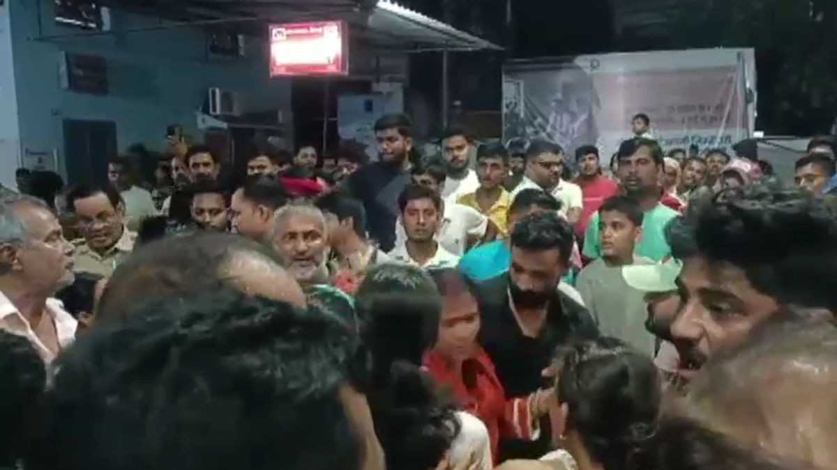 sitamarhi firing man shot dead wife alleges link puttu khan case