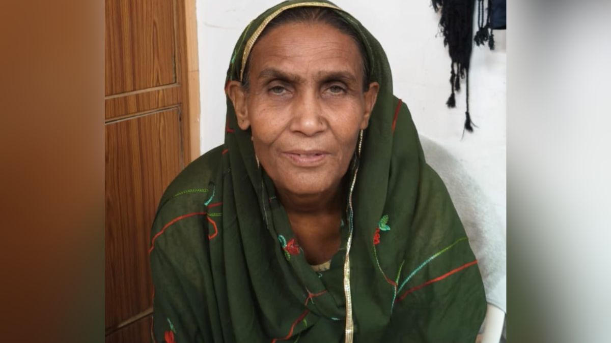 sons performed mothers last rites 12 years ago broke down after seeing her alive sons performed mothers last rites 12 years ago broke down after seeing her alive